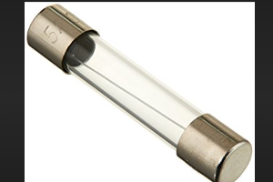 E9 ฟิวส์ 15 แอมป์ LOTALLV1FUSE15A
