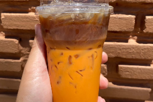 ชาไทย + กาแฟช็อต