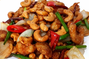 ไก่ผัดเม็ดมะม่วงหิมพานต์