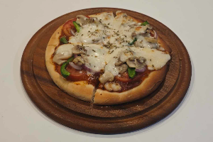 075 Vegetarian Pizza / พิซซ่า วีแกน