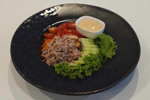 084 Tuna Salad / สลัดทูน่า
