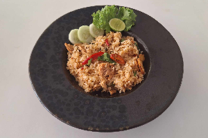 Tom Yam Fried rice ข้าวผัดต้มยำ