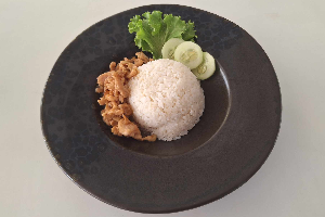 Rice + Stir-fried Meat with Oyster Sauce ข้าว + ผัดน้ำมันหอย