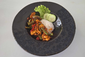 Rice + Pad Phet ข้าว + ผัดเผ็ด