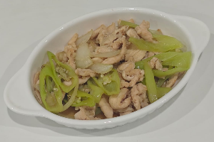 Stir Fried Green Chili with Meat ผัดพริกหยวก