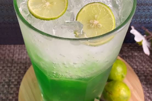 Green Syrup Lime With Soda