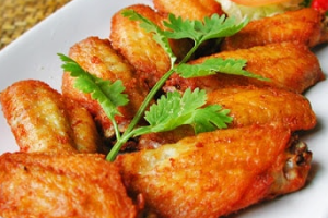 ปีกไก่ทอดน้ำปลา