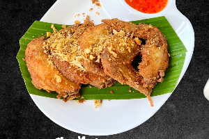 ปีกไก่ทอด