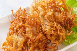 เห็ดเข็มทองทอดกรอบ