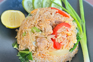 ข้าวผัดรถไฟ