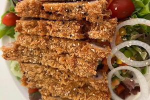 สลัดไก่กรอบ