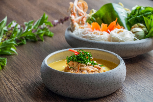 Yellow Curry with Crab