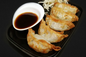 เกี๊ยวซ่าทอด 