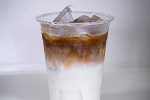ลาเต้เย็น - Iced Latte Coffee