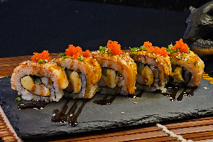 แซลมอนเทริ โรล