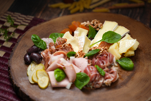 Cheese & cold cuts board [2 to 3 guests]