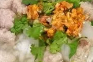 ข้าวต้มหมูเด้ง