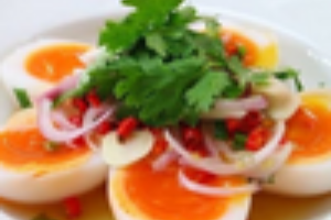 ยำไข่ดาว / ไข่ต้ม