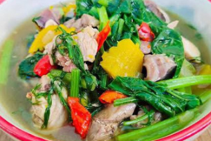 แกงอ่อมหมู/แกงอ่อมเนื้อ  (Soft Curry with Pork / Soft Curry with Beef)