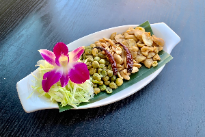 ถั่วทอด 3 สหาย (Three Types of Fried Beans)