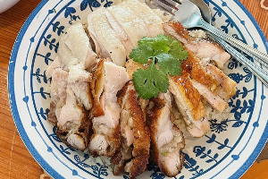 ข้าวมันไก่ต้ม + ไก่ทอด + ไก่ย่าง