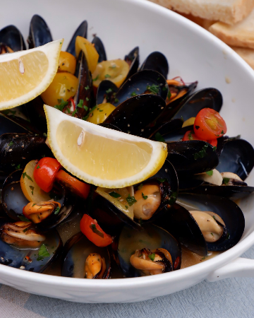 Italian Black Mussels
