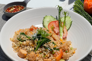 ข้าวผัด (Khao Pad)