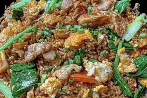 ข้าวผัดหมู