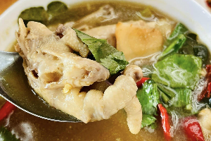 ต้มซุบเปอร์ตีนไก่
