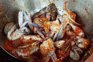ยำปูม้า+หอยแครง