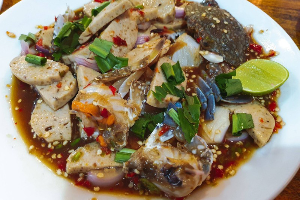 ยำปูม้า+หมูยอ