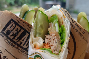 สลัดโรล Salad Roll