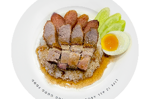 ข้าวหมูแดงหมูกรอบ