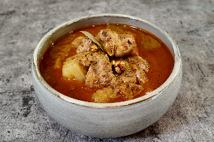 มัสมั่นไก่ (MASSAMAN GAI)