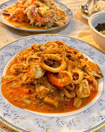 หมึกผัดไข่เค็ม