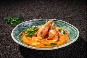 Tom Yum Kung (River Prawn Spicy Soup)