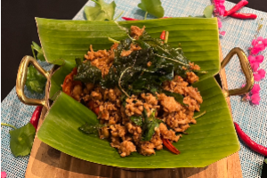 PAD KRA PAO MOO
