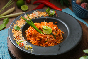 PAD THAI WITH CHICKEN