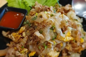 ก๊วยเตี๋ยวคั่วไก่/หมู