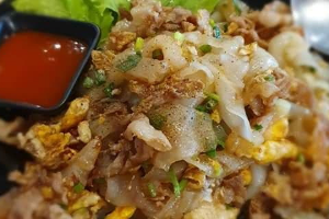 ก๋วยเตี๋ยวคั่วไก่