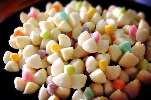 กลีบลำดวน Kleeb Lamduan