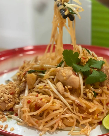 L.10 Pad Thai (Pork) ไท
