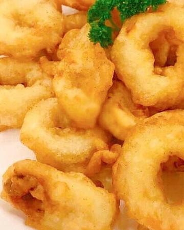 F.2 Fried Squid หมึกทอด