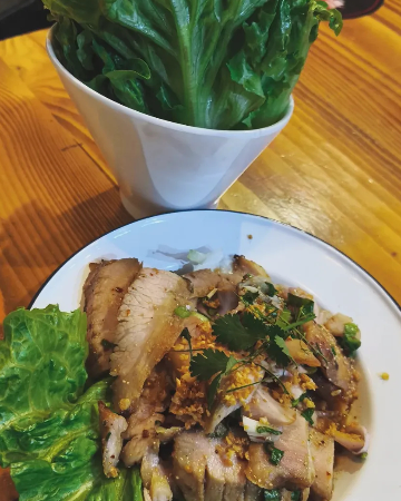 S.2 Grilled Pork Neck Salad ยำคอ