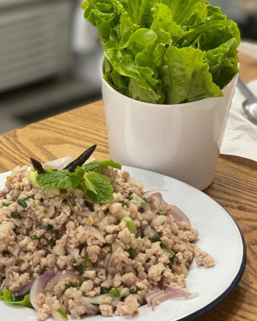 S.1 Thai Spicy Minced Pork Salad ลาบ
