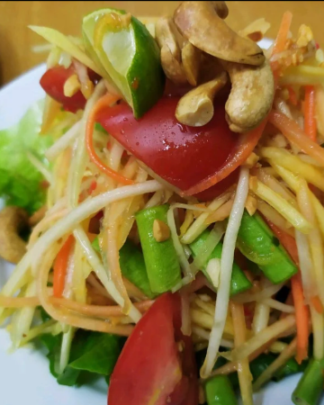 S.7 Papaya salad ส้มตำ