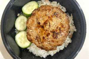 ข้าวหน้าหมูทอด Pork Cutlet Rice Bowl