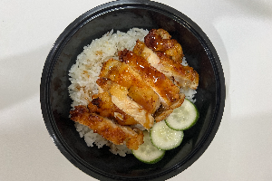 ข้าวไก่เทอริยากิ Teriyaki Fried Chicken Rice