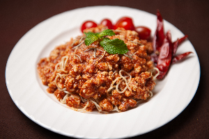 สปาเก็ตตี้ ไก่สับ อิตาเลี่ยนซอส(Minced Chicken Spaghetti with Italian Sauce)