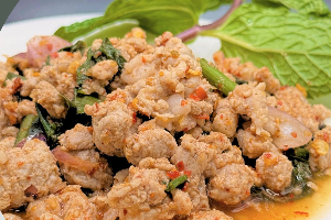 ลาบหมูสันในไร้มันสับ (Minced-Pork Spicy Larb)